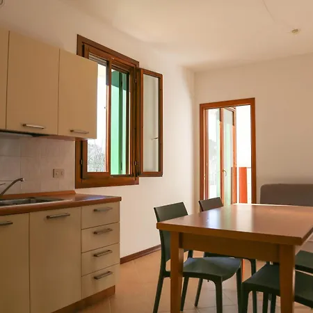 Perla Azzurra 1 Apartment *