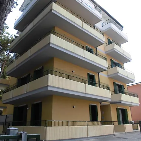 Perla Azzurra 1 아파트